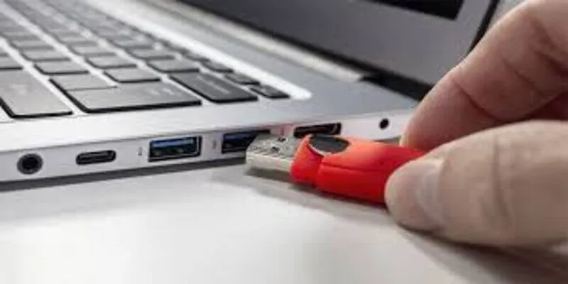 Cách Phục Hồi File Bị Ẩn Trên USB Bằng FixAttrb.exe Hiệu Quả